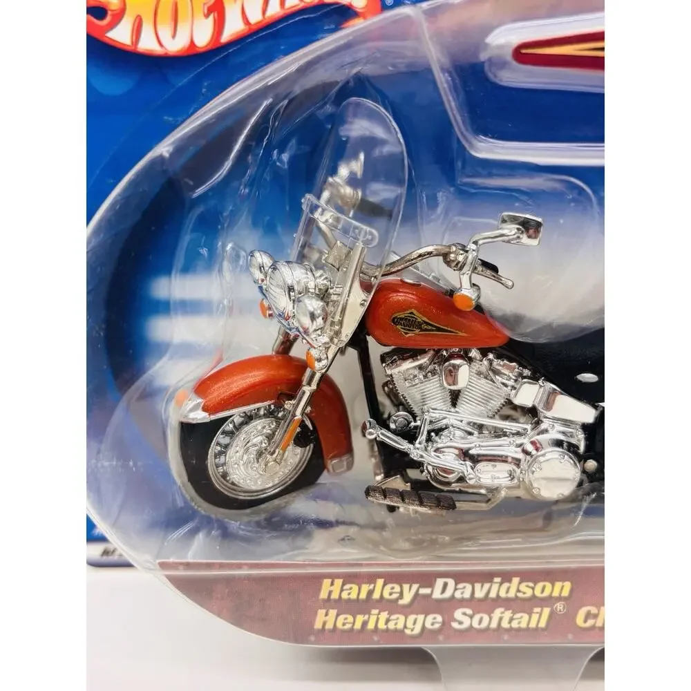 Hot Wheels 1:18 Harley Davidson Heritage Softail Classic Diecast Motorcycle New